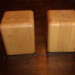 Salt pepper shakers butcher block wood